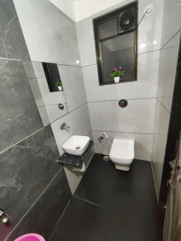 Hotel Shree Sai Shirdi Ngoại thất bức ảnh