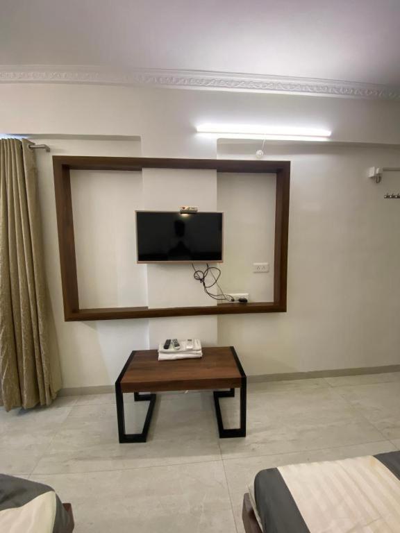Hotel Shree Sai Shirdi Ngoại thất bức ảnh