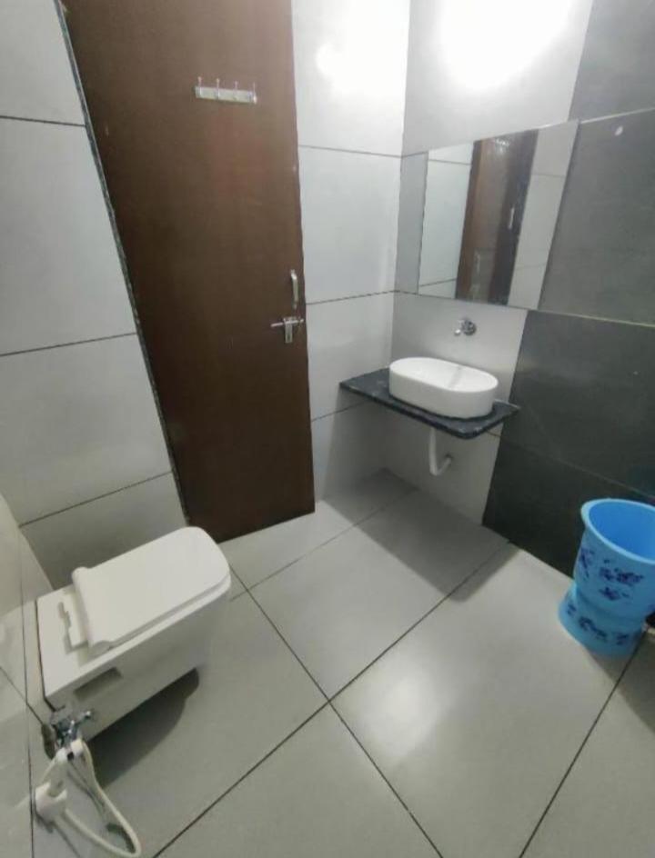 Hotel Shree Sai Shirdi Ngoại thất bức ảnh